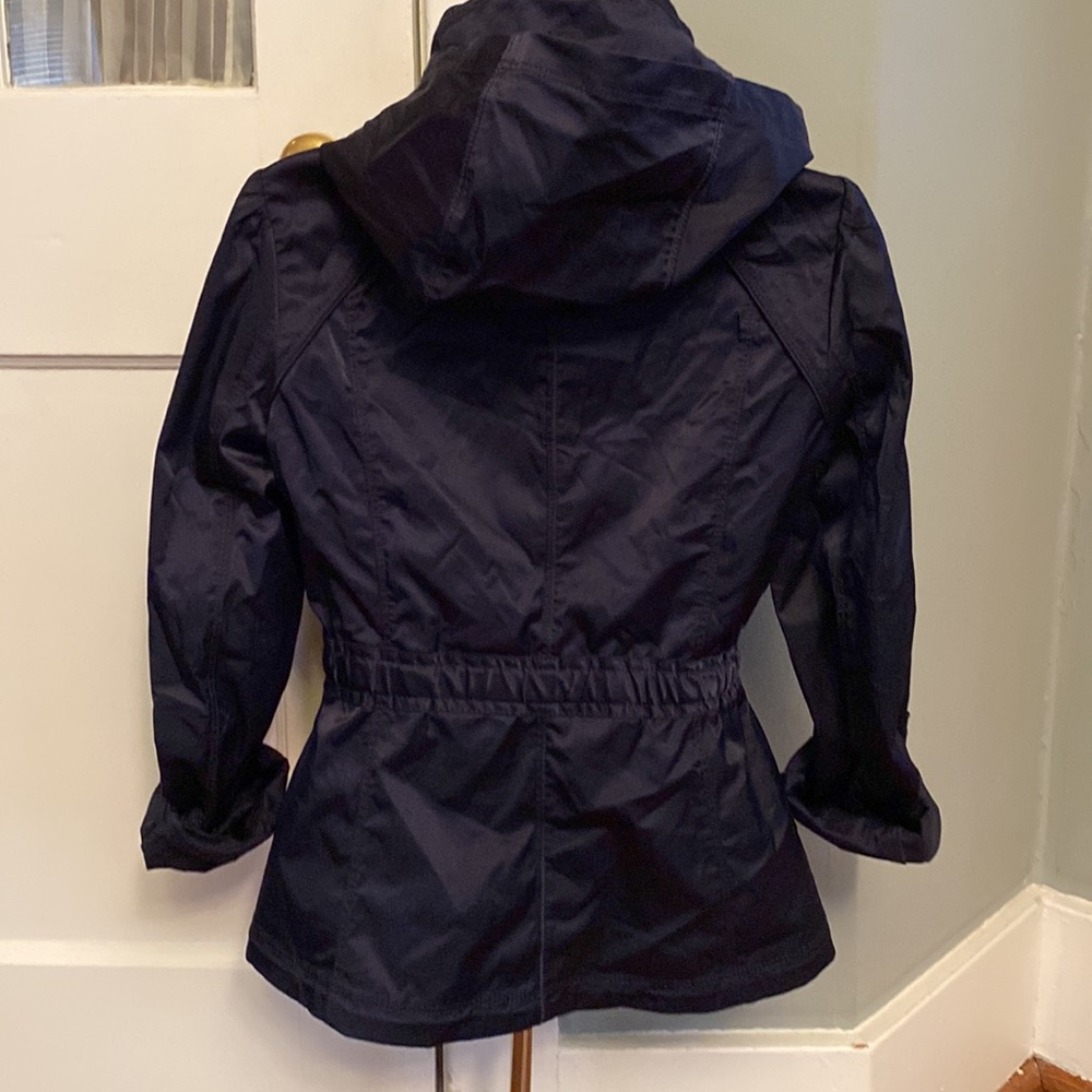 NWOT WHBM Navy Blue Button Up Button Cuff Button Hood Lightweight Rain Jacket - Picture 6 of 15